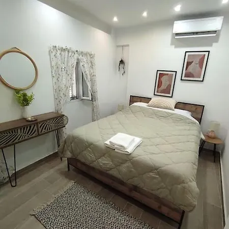 Garitsa * Corfu (city)