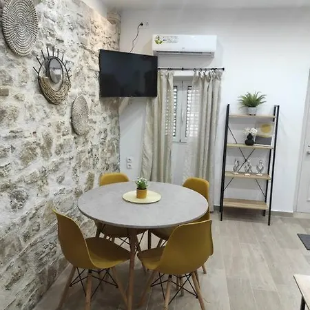 Garitsa Apartamento *